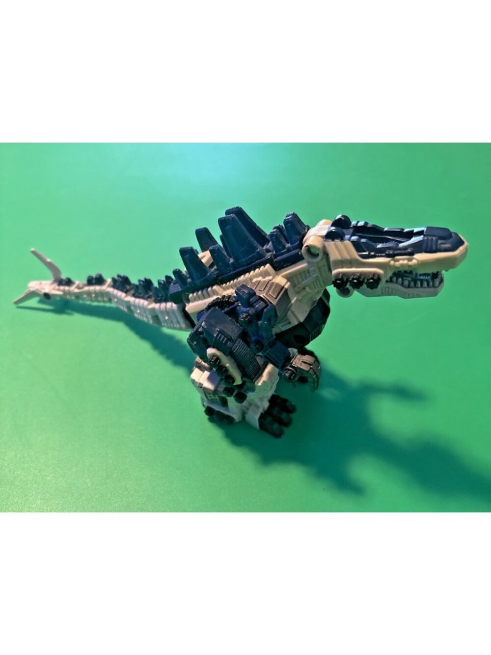Tomy Hasbro Zoids Gojulas Giga Action Figure 2003 Collectible Incomplete